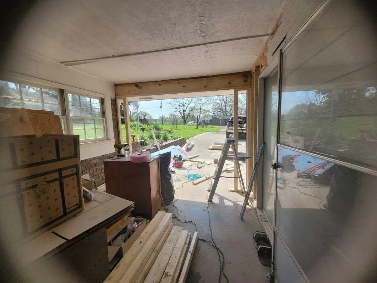 Air movers and dehumidifier for Drying & Dehumidification in Centreville